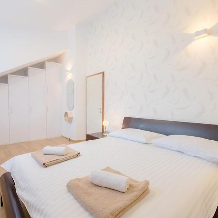 Apartmani Krilo Podstrana Bagian luar foto