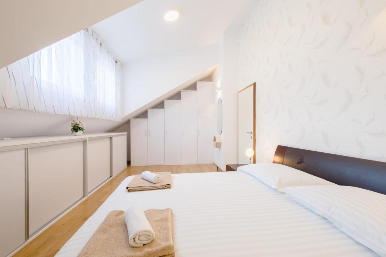 Apartmani Krilo Podstrana Bagian luar foto